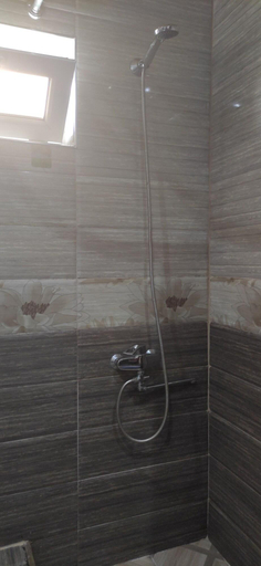 Bathroom 4, Guest House Elguja Qushashvili, Kazbegi