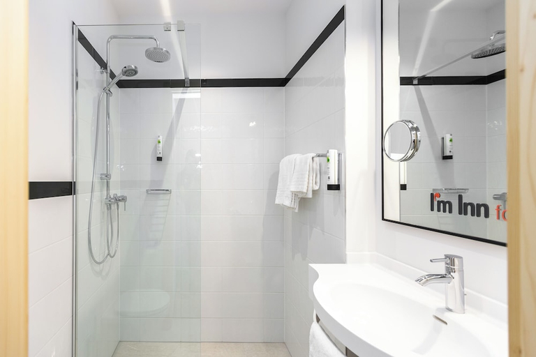 Bathroom 3, I m Inn Hotel Wieselburg, Melk