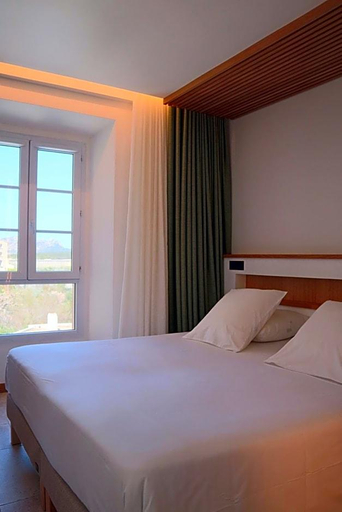 Room 4, Le Royal Hv Tel Restaurant, Corse-du-Sud