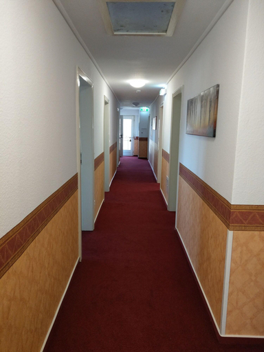 Public Area 2, Hotel Hopener Wald Self Check In, Vechta