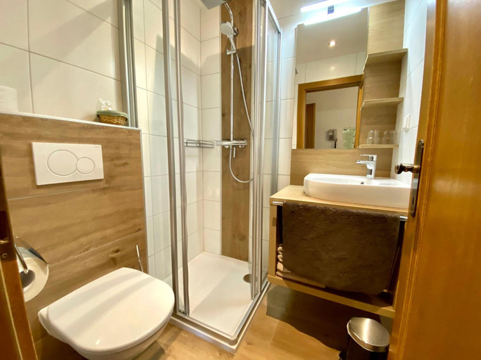 Bathroom 3, Appartements Diana, Spittal an der Drau