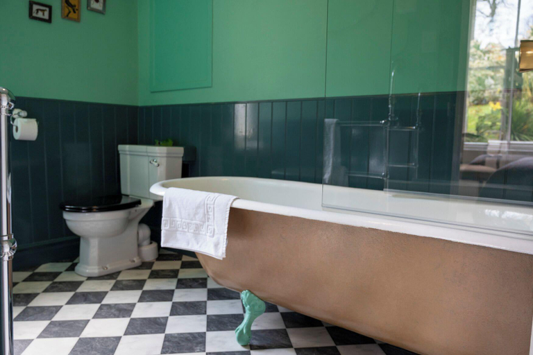 Bathroom 4, Leven House, Perthshire and Kinross