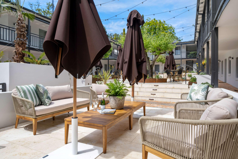 Public Area, Wildes Hotel Kangaroo Valley, Shoalhaven - Pt B
