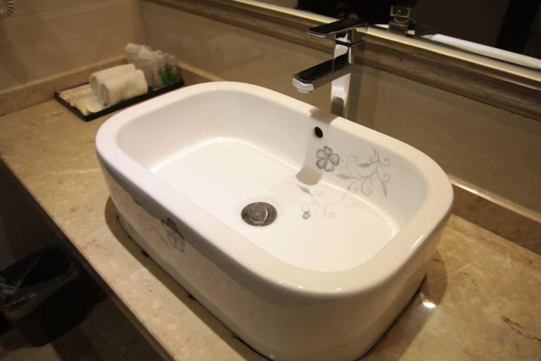 Bathroom 4, Sihai Hotel, Yunfu