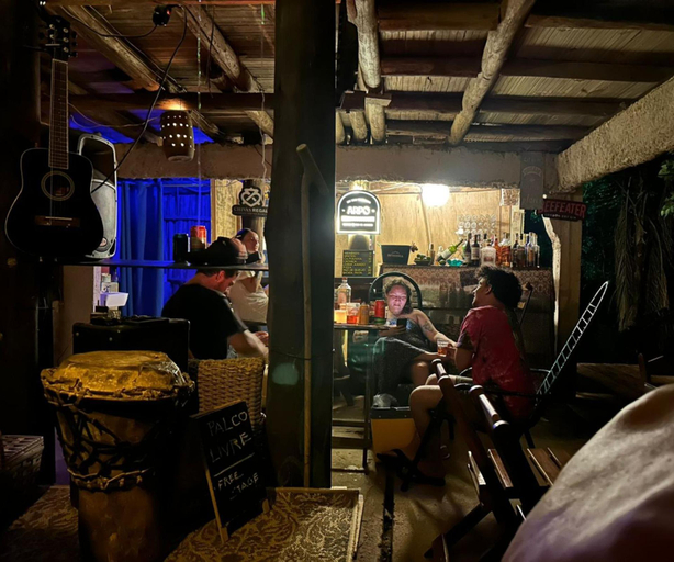 Food & Drinks 2, Remo Hostel, Parati