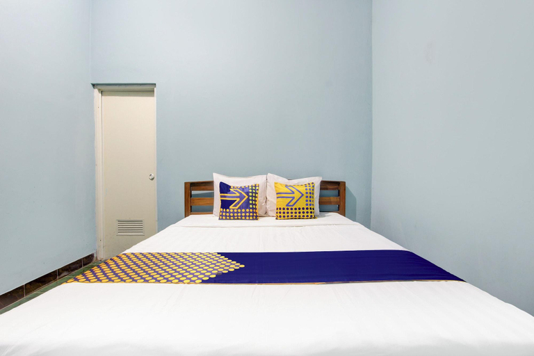 Room 5, Spot On 94085 Hotel Agung, Banyumas