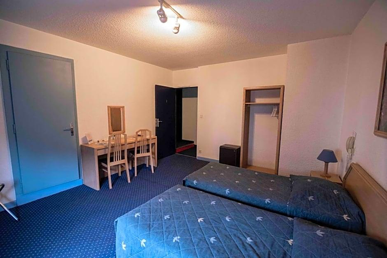 Room 3, Hv Tel De La Poste, Haute-Savoie