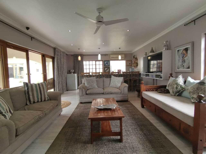 Public Area 2, Rene's Guest House, Pixley ka Seme