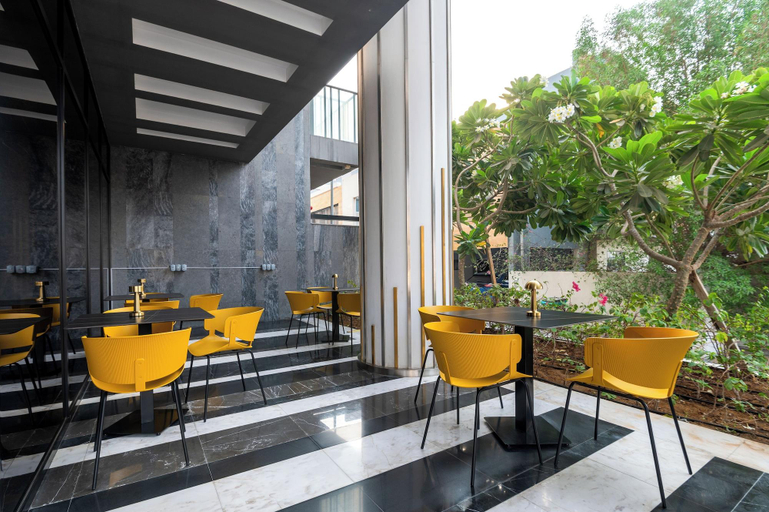 Lobby 5, Izzzi Lifemint Apart Hotel, Dubai