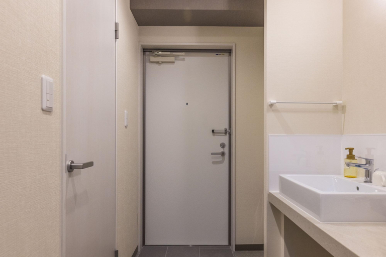 Bathroom 4, Mr.kinjo In Haibisu Nishimachi, Naha