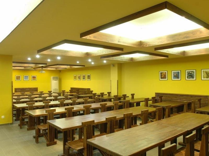 Food & Drinks 5, Hotel Oasis, Brasov