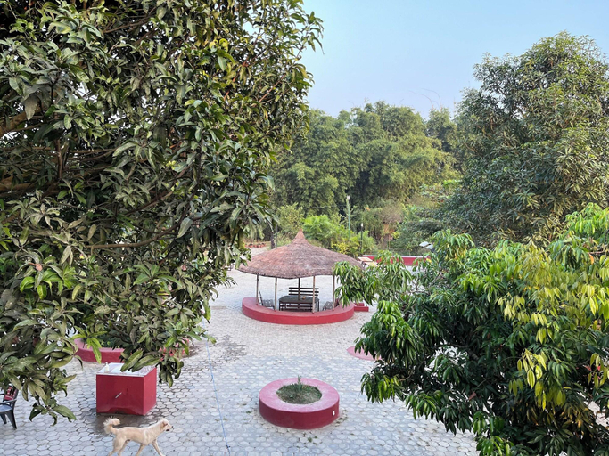 Room 5, Lake Twenty Thousand Farm Retreat, Narayani