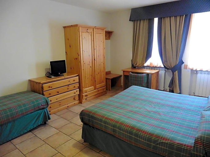 Bedroom 1, Hotel Mont Nery, Aosta
