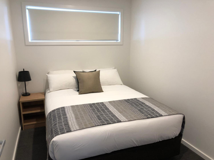 Bedroom 2, Risdon Brook Hotel, Clarence