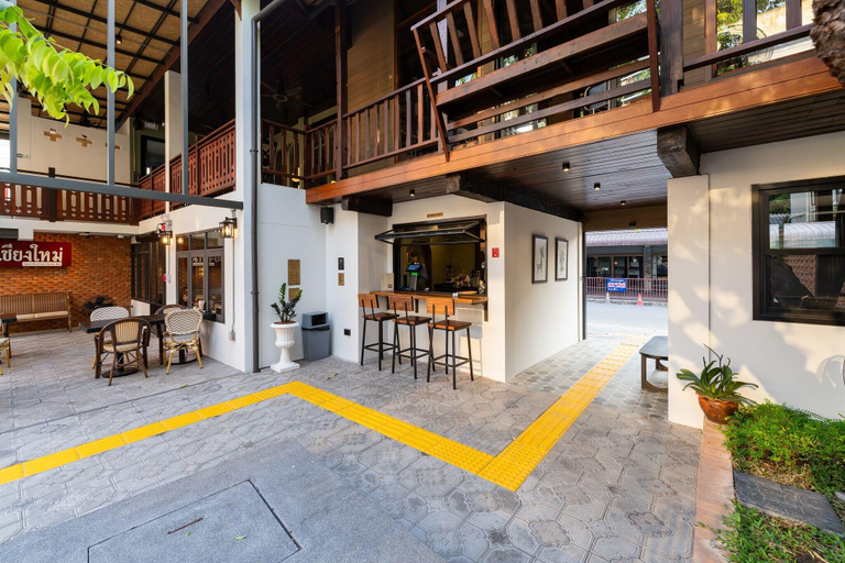 Exterior & Views 2, Shamrock Chiangmai Hotel - Adults Only, Muang Chiang Mai