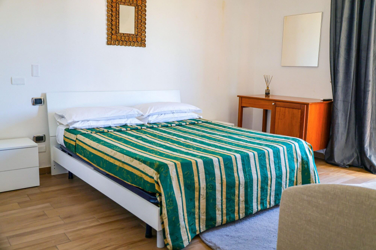 Bedroom 2, villa Elisabetta, Napoli