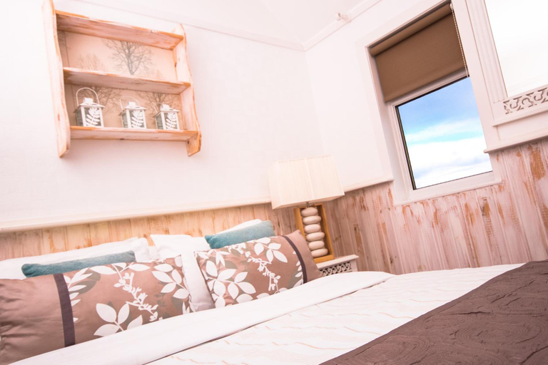 Bedroom 4, Haylie Hotel, North Ayrshire