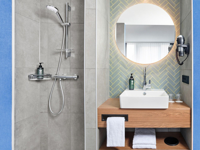 Bathroom 4, H2 Hotel Erfurt, Erfurt