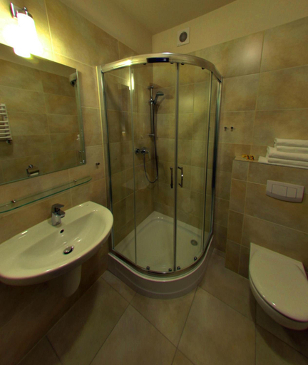 Bathroom 5, Hotel Camelot, Wałbrzych