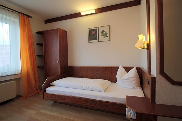 Room 4, Hotel Restaurant Und Gv Stehaus Lv Wen, Göppingen