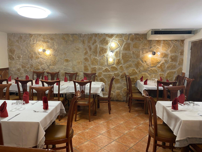 Food & Drinks 5, San Miguel, Segovia