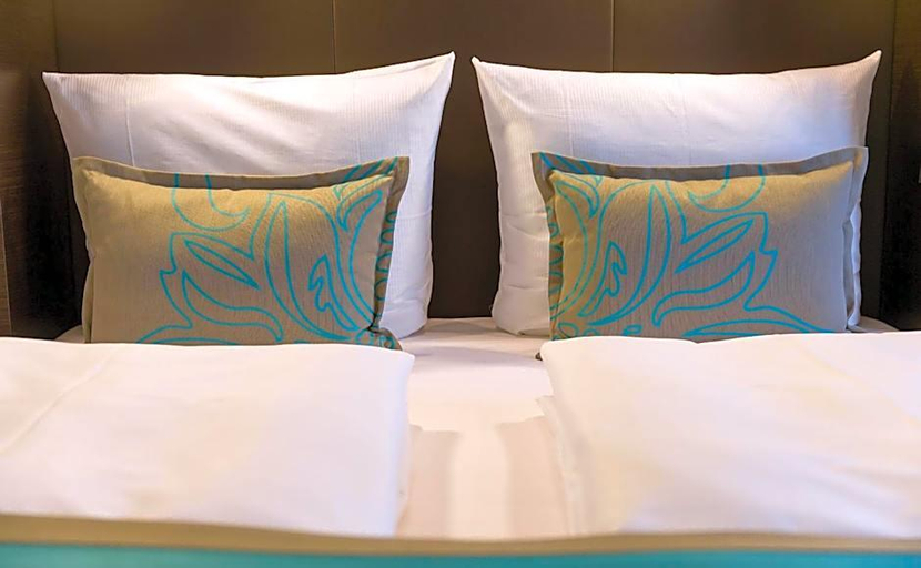 Bedroom 3, Motel One Mv Nchen Olympia Gate, München