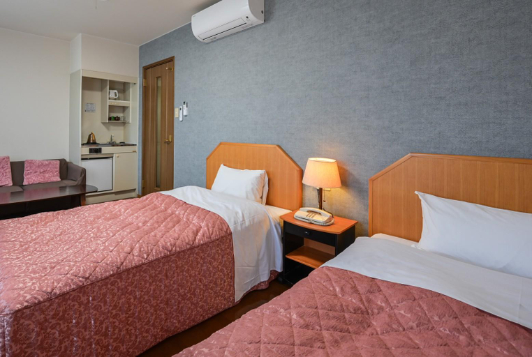 Bedroom 2, Obama Town Hotel, Unzen
