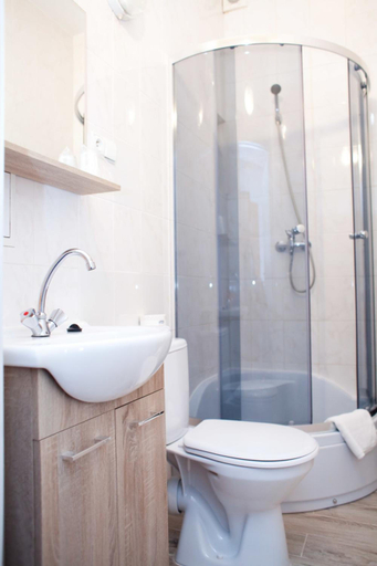 Bathroom 3, Hotel Polita Nski, Rybnik City