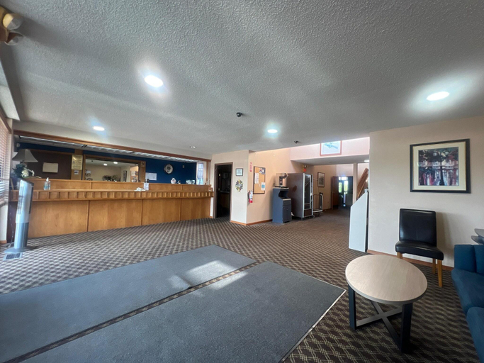 Public Area 5, Marysville Surf Motel, Marshall