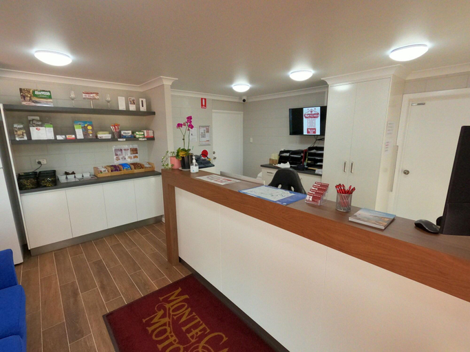 Public Area 3, Monte Carlo Motor Inn, Rosslea