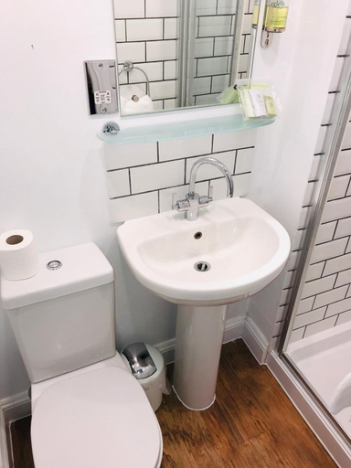 Bathroom 4, The Slipway B B, Cornwall