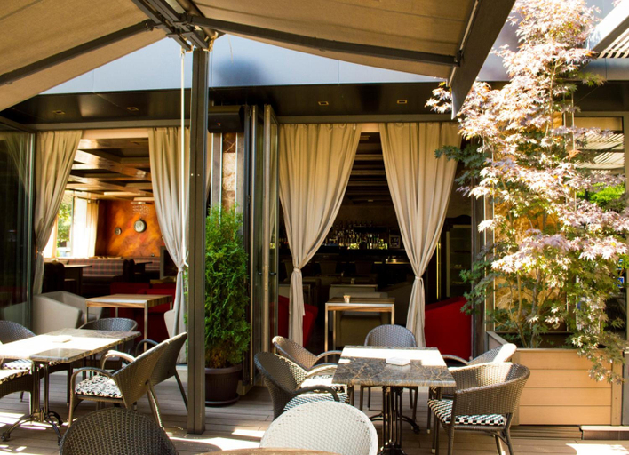 Food & Drinks, Hotel Calipso Hotel, Stolichna