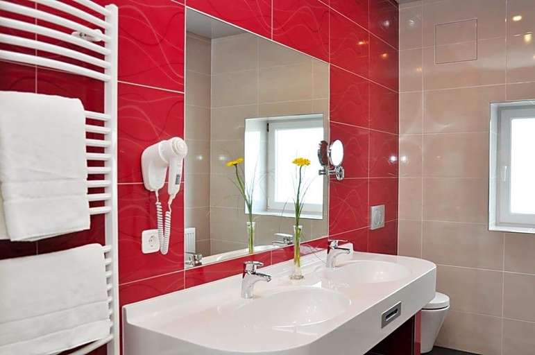 Bathroom 4, Garni Hotel Alber, Altötting