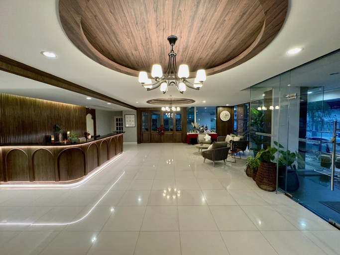 Public Area 3, Sriracha Avenue, Sriracha Avenue, Si Racha