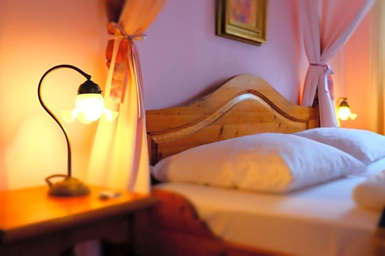 Bedroom 4, Hotel Maurerhansl, Landsberg am Lech