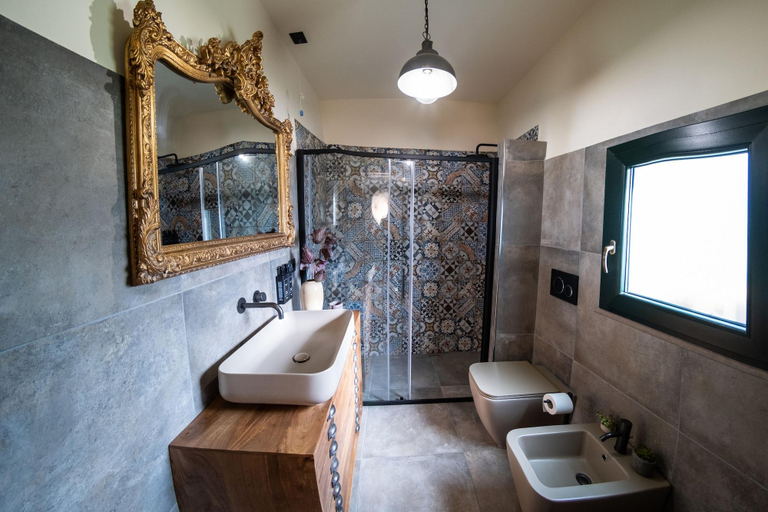 Bathroom 5, Relais San Baio, Livorno
