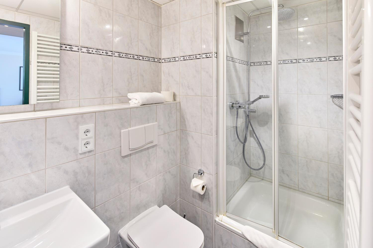 Bathroom 3, Apartments Aschheim, München