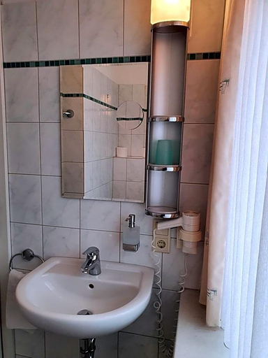 Bathroom 4, Hotel Sophien-cafv©, Leer