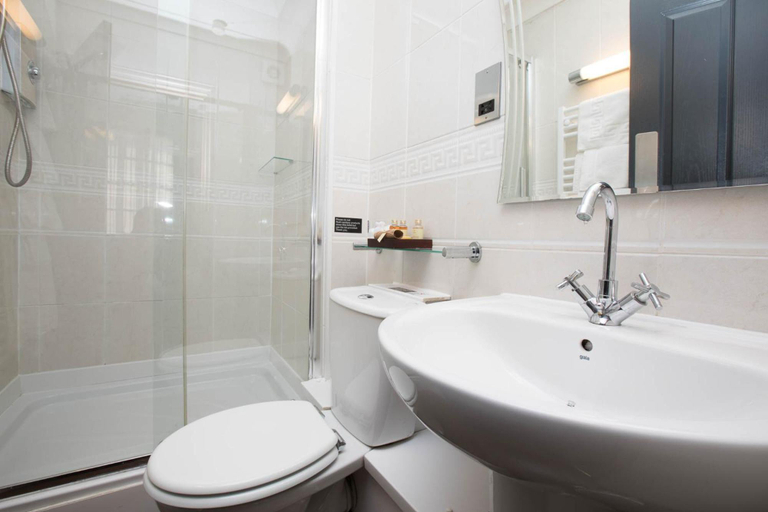 Bathroom 3, The Sun Hotel Bar, Lancashire