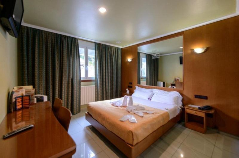 Bedroom 3, Motel Cancun Barbadas Ourense, Ourense