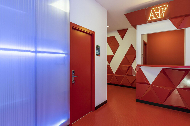 Public Area 3, Art Seven Hostel Capsules, Madrid