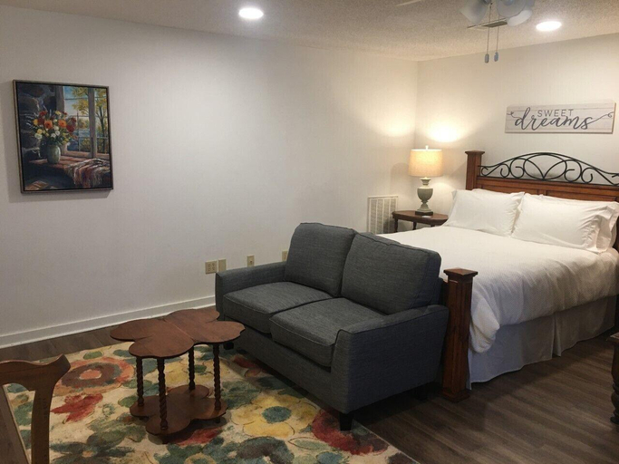 Bedroom 5, Eufaula House, Barbour