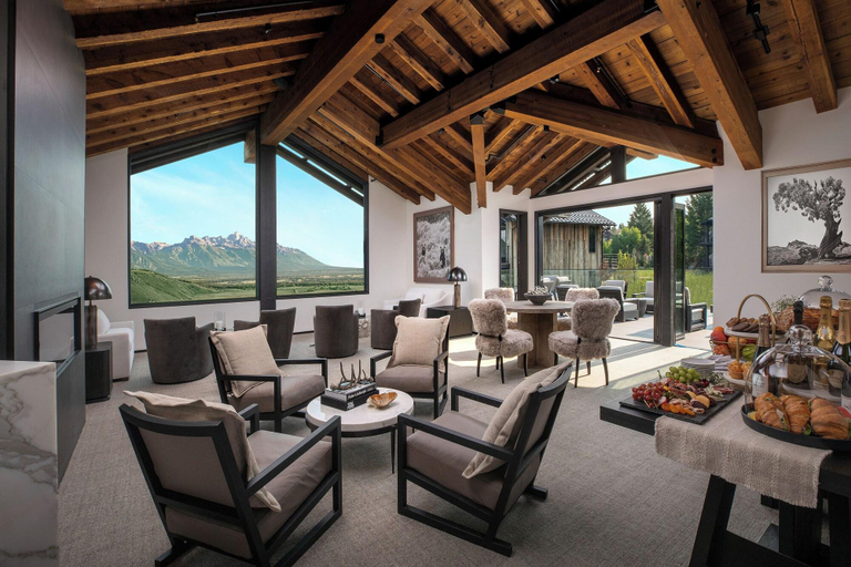 Public Area, Hotel Yellowstone at Jackson Hole, Teton