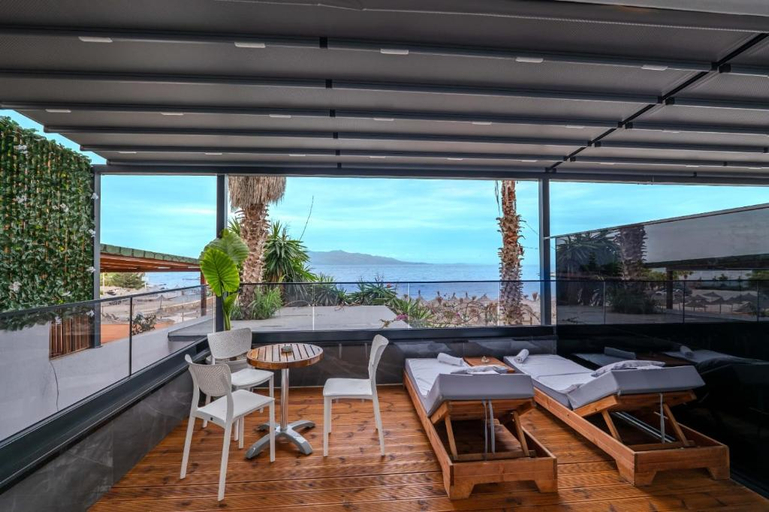 Terrace, Vila Era Beach, Sarandës