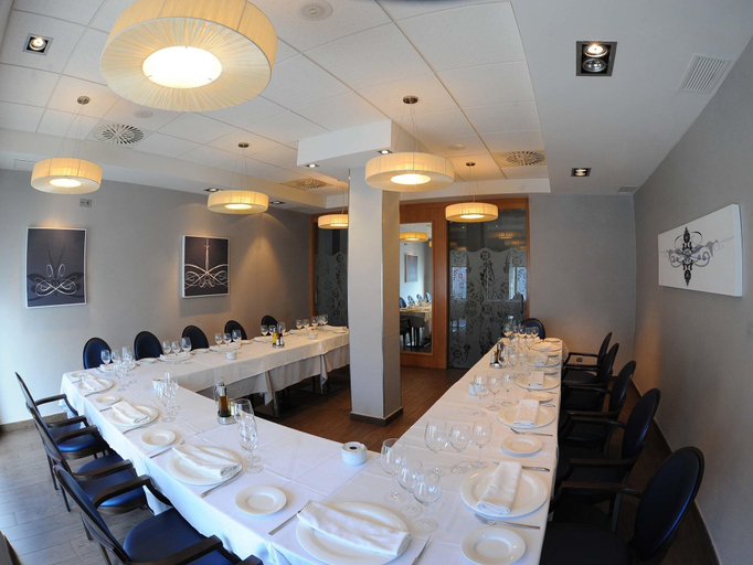 Food & Drinks 5, Aparthotel Meseguer, Teruel