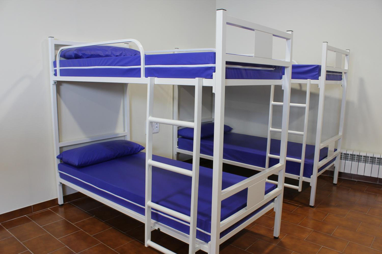 Bedroom 2, Albergue Folgueira, Lugo