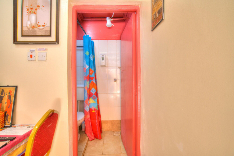 Bedroom 3, Red Buffalo House Hotel, Langata