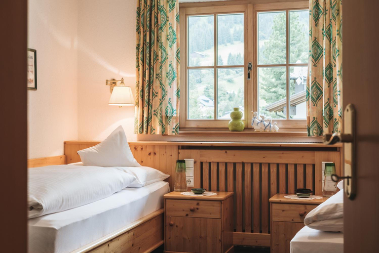 Bedroom 3, Alpenhotel Heimspitze, Bludenz