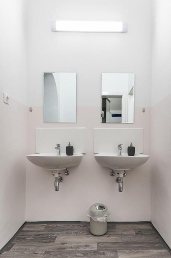 Bathroom, Space Home Apartment - Central Station, Wien