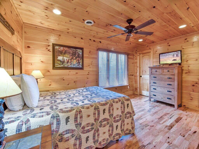 Bedroom 3, Parkside Lodge, Sevier